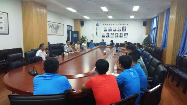 应化系毕业生代表座谈会现场 应化系毕业生代表座谈会现场