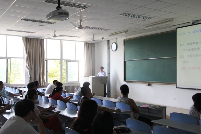 家长会现场 李涵摄影 家长会现场 李涵摄影