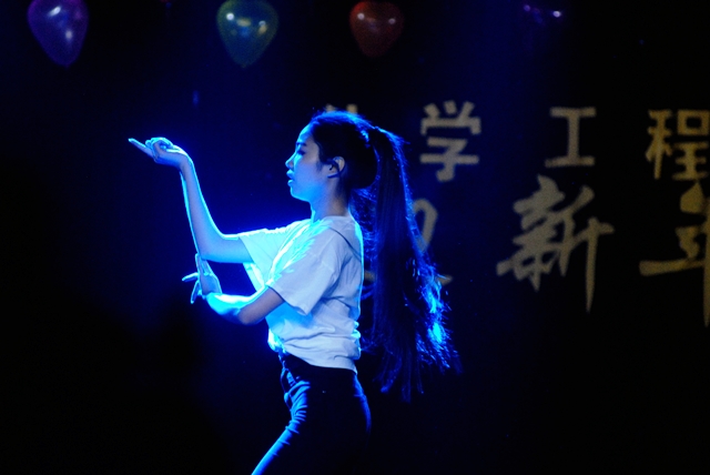 环境系节目《青春恰恰》 环境系节目《青春恰恰》