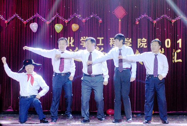 实验中心节目《喀秋莎》 实验中心节目《喀秋莎》