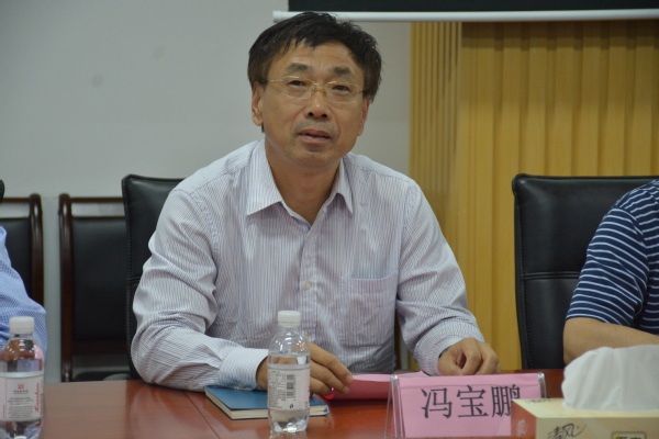 原学院党委书记冯宝鹏发言 魏孟吉摄影