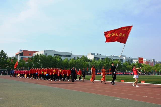 学院方队 魏孟吉摄影 学院方队 魏孟吉摄影