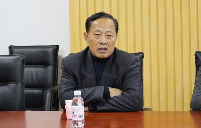 纪效田老师讲述学院故事 魏孟吉摄影