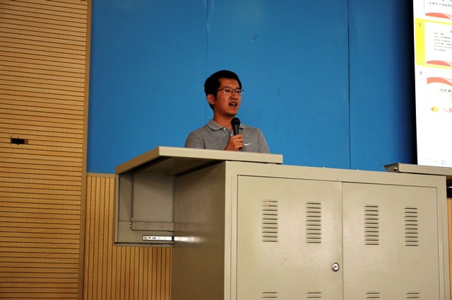 教学办祁传杰老师讲话 刘鑫鑫摄影 教学办祁传杰老师讲话 刘鑫鑫摄影